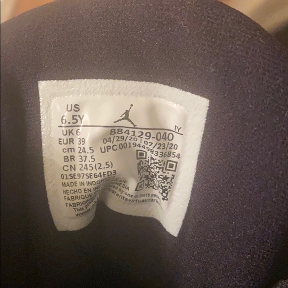 New Jordan 13s came out December 2020 - Picture 4 of 4